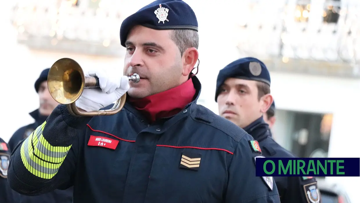 Condecorações no 189.º aniversário dos Bombeiros Municipais de Santarém