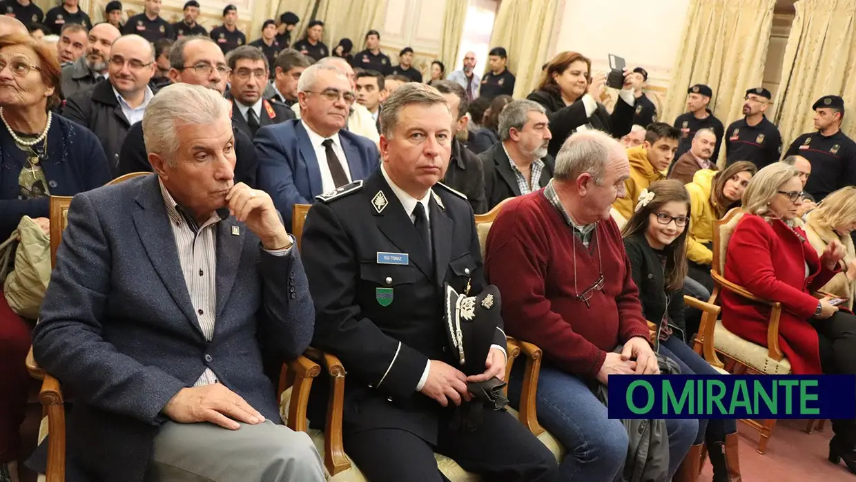 Condecorações no 189.º aniversário dos Bombeiros Municipais de Santarém