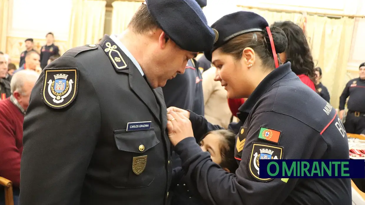 Condecorações no 189.º aniversário dos Bombeiros Municipais de Santarém