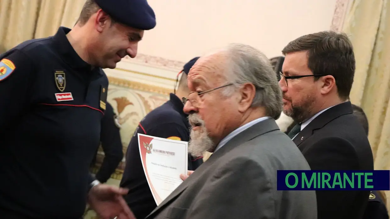 Condecorações no 189.º aniversário dos Bombeiros Municipais de Santarém