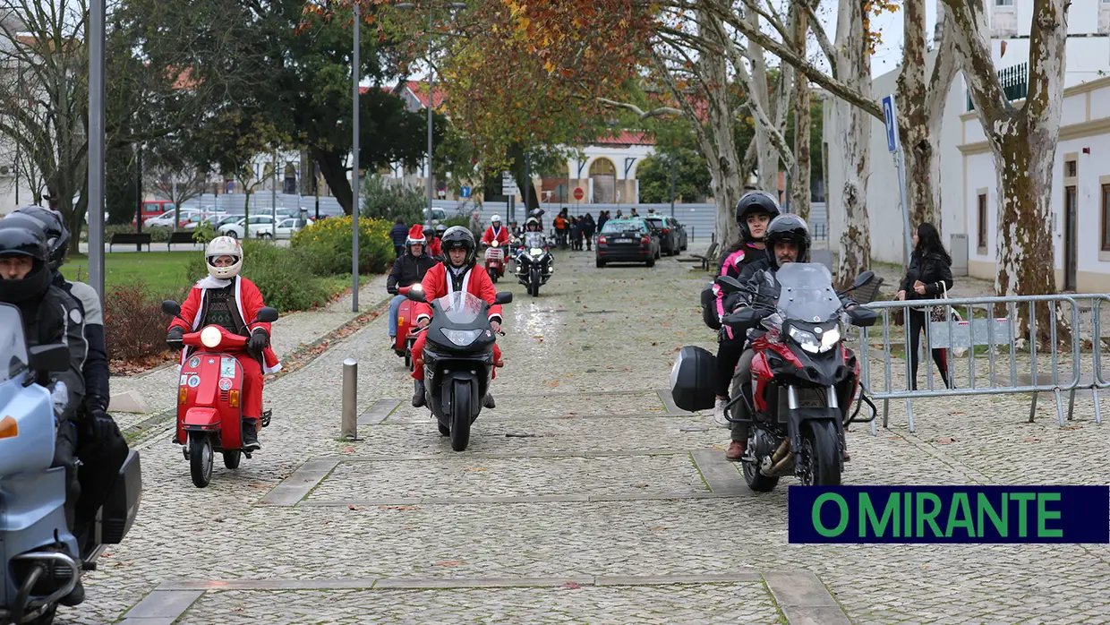 Pais natal motards nas ruas de Santarém