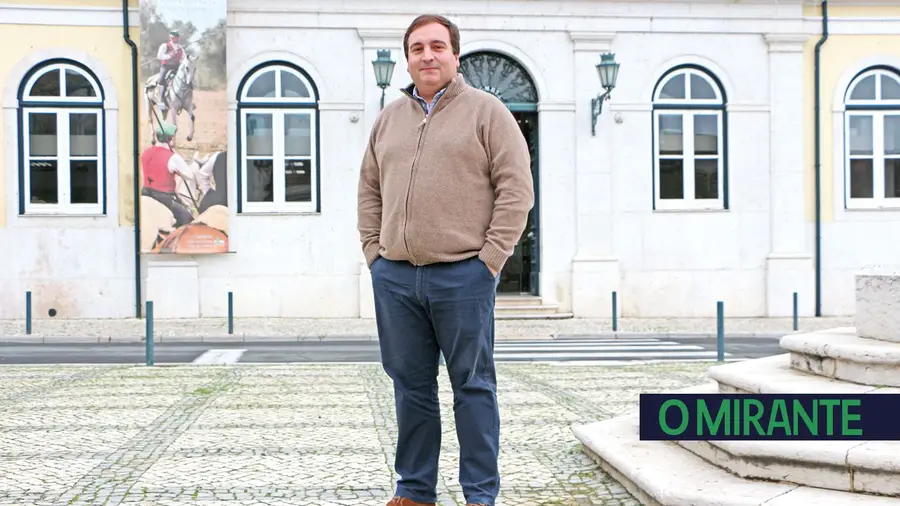 “Benavente esteve anos sem obras e agora vai transformar-se num estaleiro” “Benavente esteve anos sem obras e agora vai transformar-se num estaleiro”
