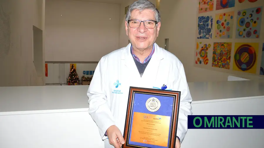 Hospital Vila Franca de Xira recebe prémio mundial pela redução do consumo de antibióticos Hospital Vila Franca de Xira recebe prémio mundial pela redução do consumo de antibióticos