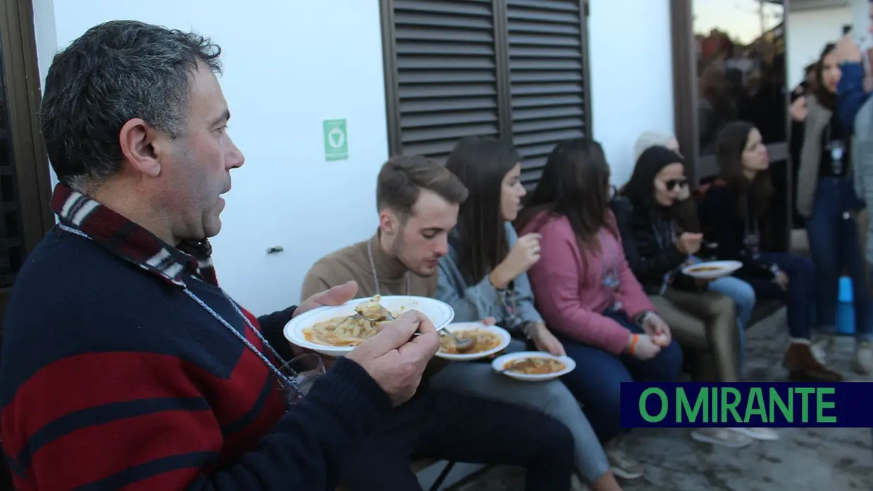 Dia da Pinga atrai milhares às ruas do Espinheiro