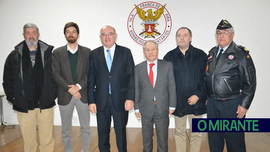 Tomaram posse os novos órgãos sociais dos bombeiros de Vila Franca de Xira Tomaram posse os novos órgãos sociais dos bombeiros de Vila Franca de Xira