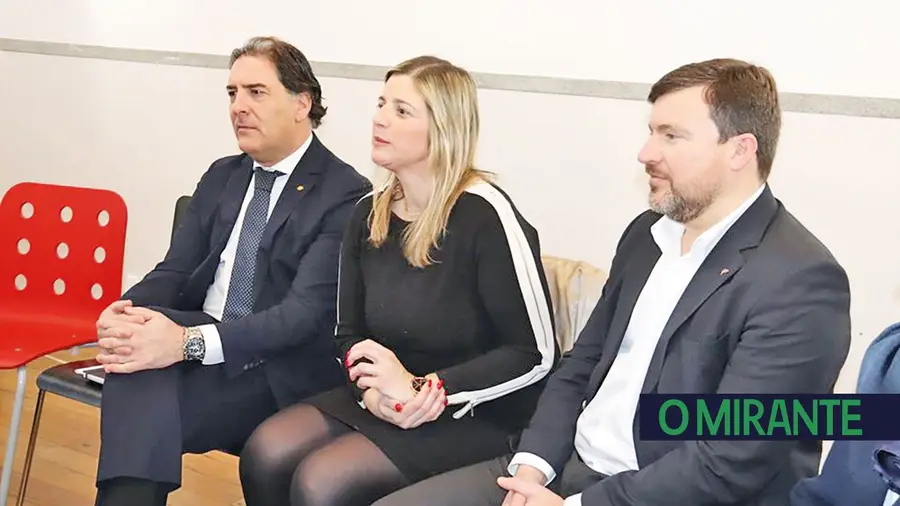 A Farpa comemorou 15 anos ao serviço do doente psicótico A Farpa comemorou 15 anos ao serviço do doente psicótico