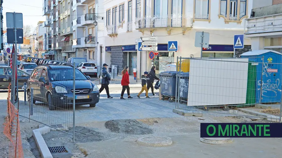 Isenção de taxa divide comerciantes e políticos em Vila Franca de Xira Isenção de taxa divide comerciantes e políticos em Vila Franca de Xira
