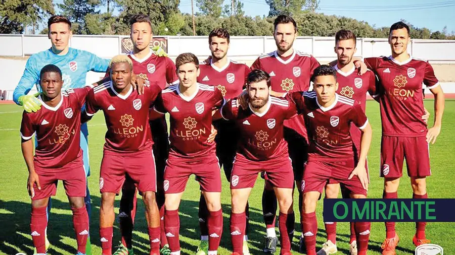 Razia no plantel do CD Fátima devido a salários em atraso