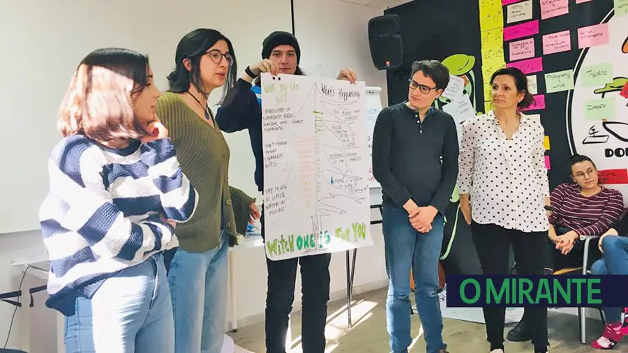 Um grupo de jovens de Torres Novas Um grupo de jovens de Torres Novas