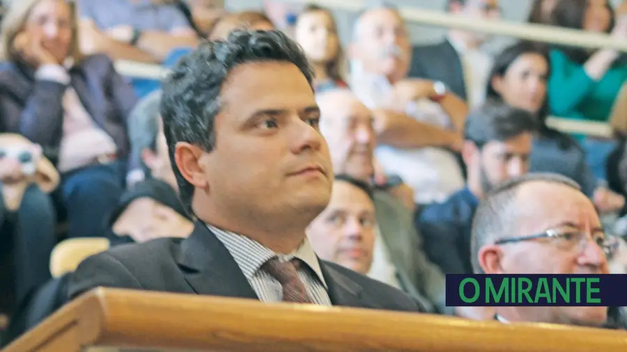Um autêntico pé frio! Um autêntico pé frio!