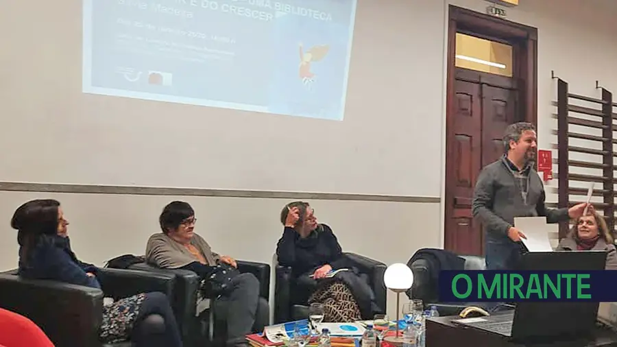 “Estórias Infantis - Uma Biblioteca do Sentir e do Crescer”, de Sílvia Madeira apresentado em Santarém “Estórias Infantis - Uma Biblioteca do Sentir e do Crescer”, de Sílvia Madeira apresentado em Santarém