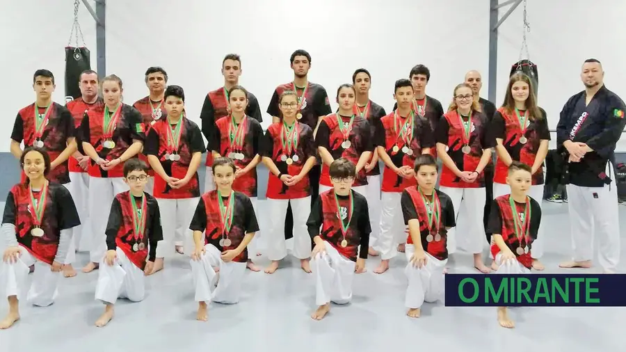 União do Sobralinho conquista medalhas em campeonato de kempo