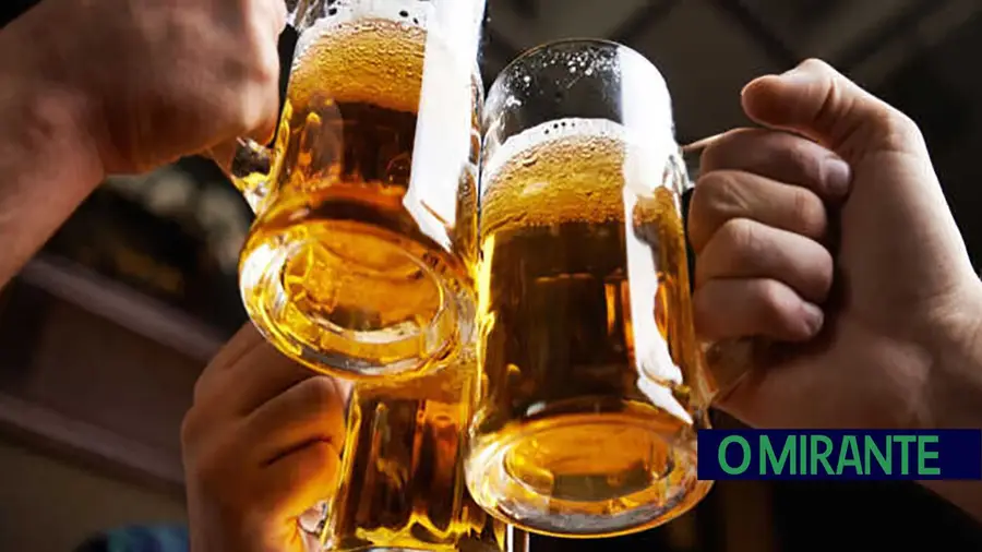 Morreram 41 pessoas por intoxicação alcoólica e 74 por 'overdose' de drogas