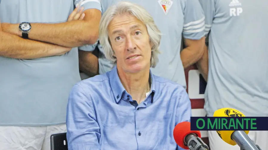 Vilafranquense dispensa o treinador da histórica subida e anuncia novo técnico Vilafranquense dispensa o treinador da histórica subida e anuncia novo técnico