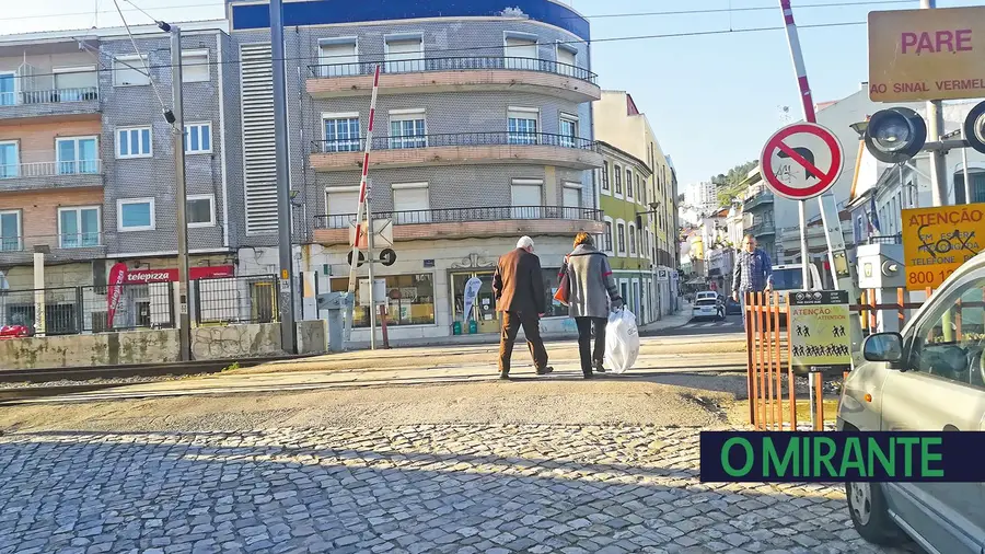 Polícias podem ser solução para vigiar passagem de nível em VFX Polícias podem ser solução para vigiar passagem de nível em VFX