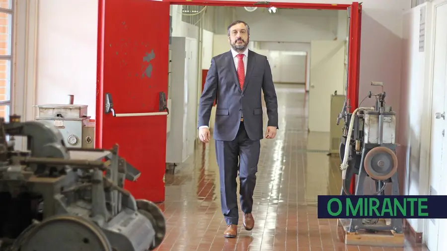 Politécnicos atacados e denegridos e uma comunidade a assobiar para o lado Politécnicos atacados e denegridos e uma comunidade a assobiar para o lado