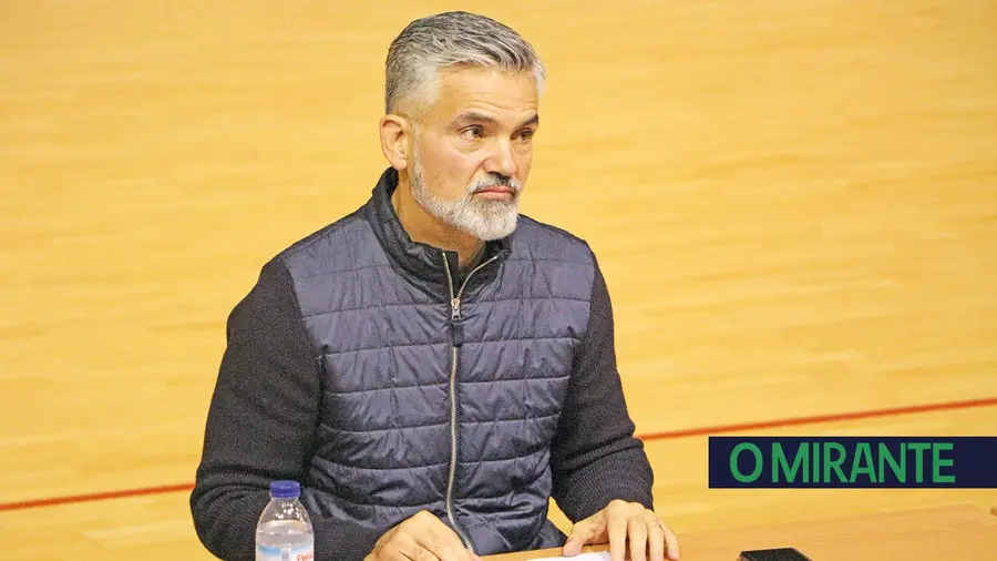 Direcção do Juventude da Castanheira recua na intenção de extinguir o clube Direcção do Juventude da Castanheira recua na intenção de extinguir o clube
