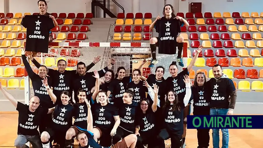 CADE conquista campeonato distrital de futsal feminino CADE conquista campeonato distrital de futsal feminino