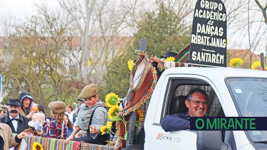 Carnaval sem máscara