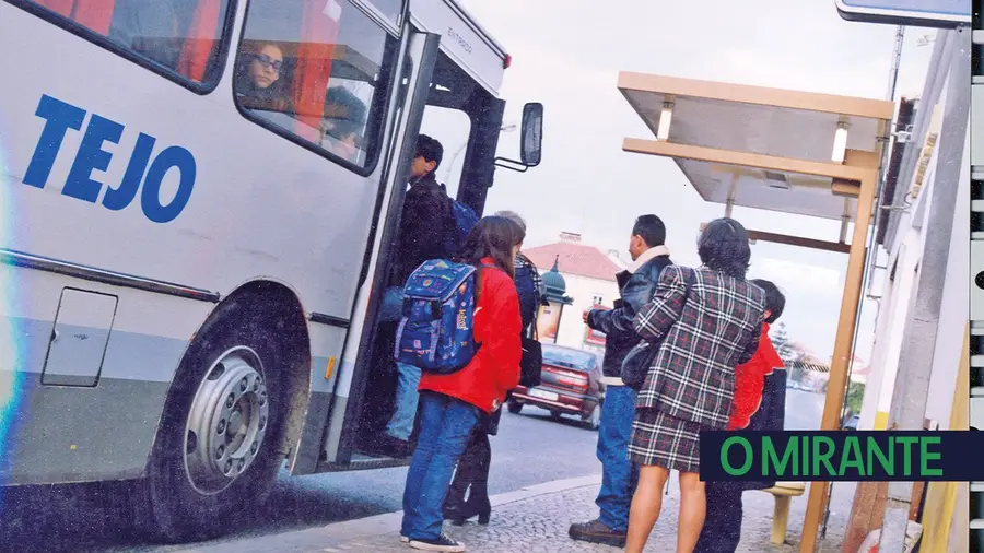 Rodoviária do Tejo mexe nos horários das carreiras e autarcas de Santarém queixam-se