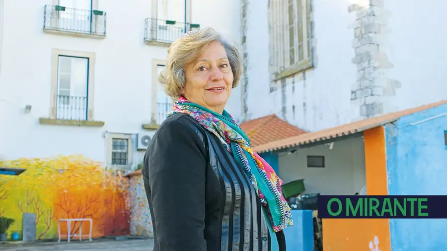 “O lar é a mão de todos nós a ser dada a estas jovens” “O lar é a mão de todos nós a ser dada a estas jovens”