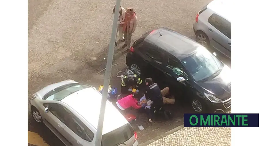 Cidadão de Santarém morreu à porta de casa e corpo esteve 10 horas na rua Cidadão de Santarém morreu à porta de casa e corpo esteve 10 horas na rua