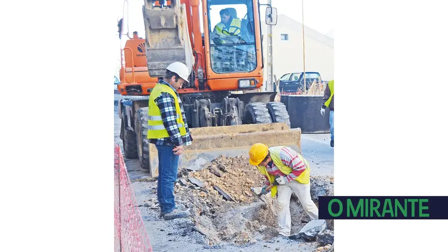 Águas do Ribatejo investe na substituição de condutas para reduzir perdas Águas do Ribatejo investe na substituição de condutas para reduzir perdas