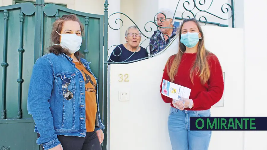 Grupo criado nas redes sociais ajuda a vizinhança em Vila Chã de Ourique