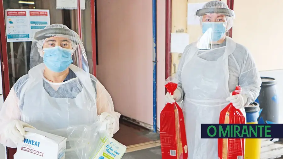 Autarquias criam bolsas de voluntariado para ajudar os mais vulneráveis Autarquias criam bolsas de voluntariado para ajudar os mais vulneráveis