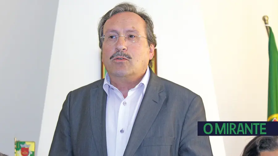 Torres Novas suspende cobrança de taxas de resíduos e rendas ao município Torres Novas suspende cobrança de taxas de resíduos e rendas ao município