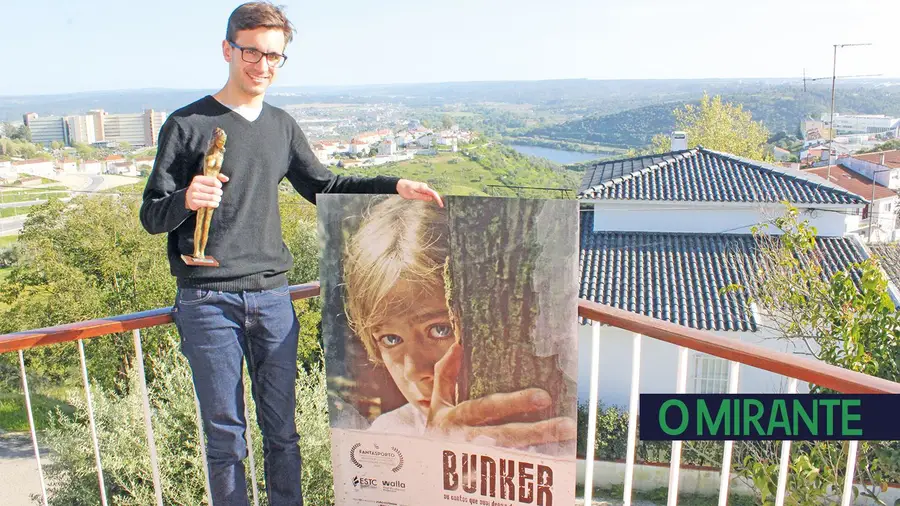 "Bunker" é um filme de um cineasta de Abrantes e retrata tempos de "terror" que estamos a viver