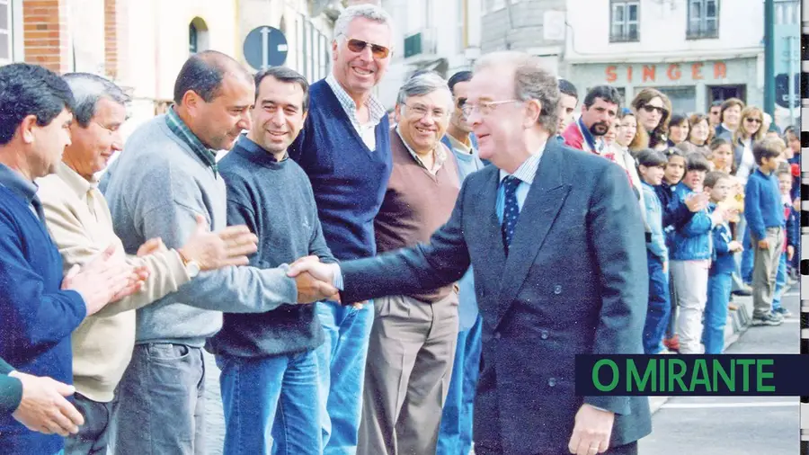 Poucos dias antes das comemorações do 25 de Abril Poucos dias antes das comemorações do 25 de Abril