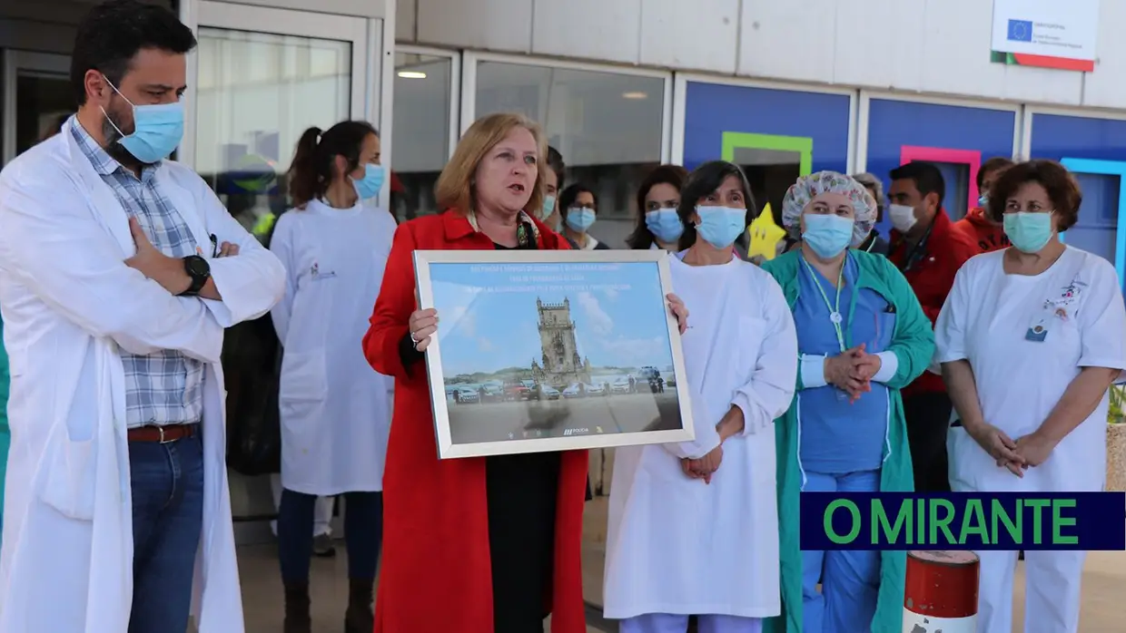 Homenagem aos profissionais de saúde do Hospital de Santarém