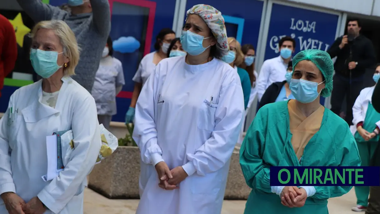 Homenagem aos profissionais de saúde do Hospital de Santarém