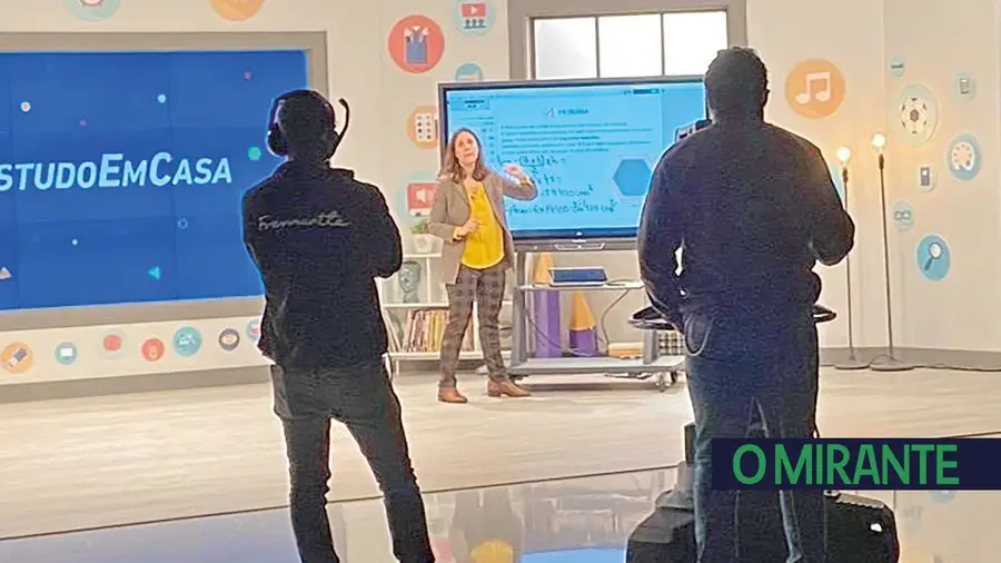 Professoras de Alcanena contam como é dar aulas na nova Telescola Professoras de Alcanena contam como é dar aulas na nova Telescola