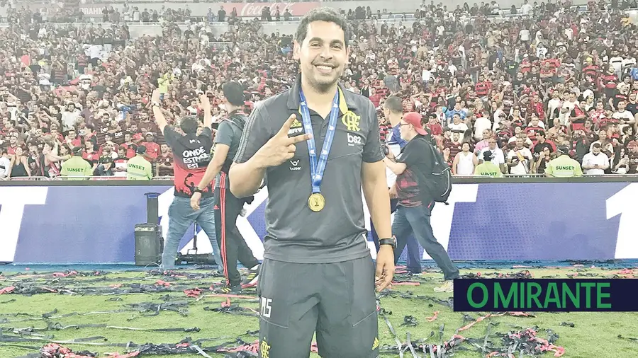 Almeirim distingue com medalha de ouro o recuperador físico Márcio Sampaio