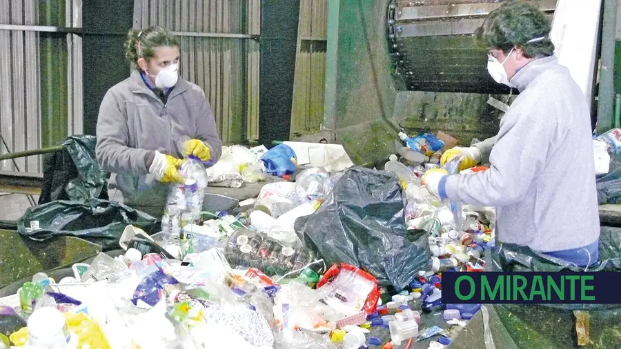 Confinamento provocou aumento de resíduos na área coberta pela Resitejo Confinamento provocou aumento de resíduos na área coberta pela Resitejo