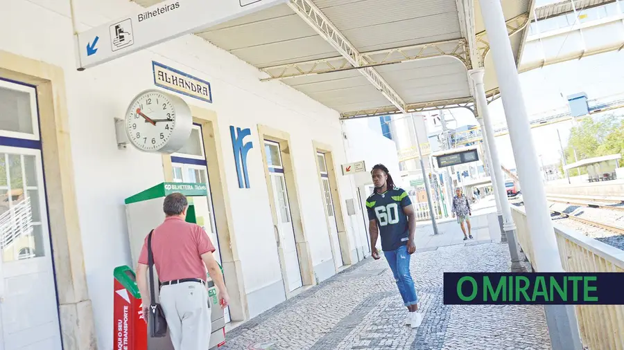 Desfasamento de horários nos transportes preocupa autarcas de Vila Franca de Xira Desfasamento de horários nos transportes preocupa autarcas de Vila Franca de Xira