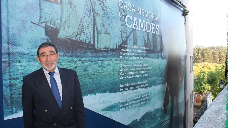 Casa-Memória de Camões abdica de alguma autonomia para garantir sobrevivência Casa-Memória de Camões abdica de alguma autonomia para garantir sobrevivência