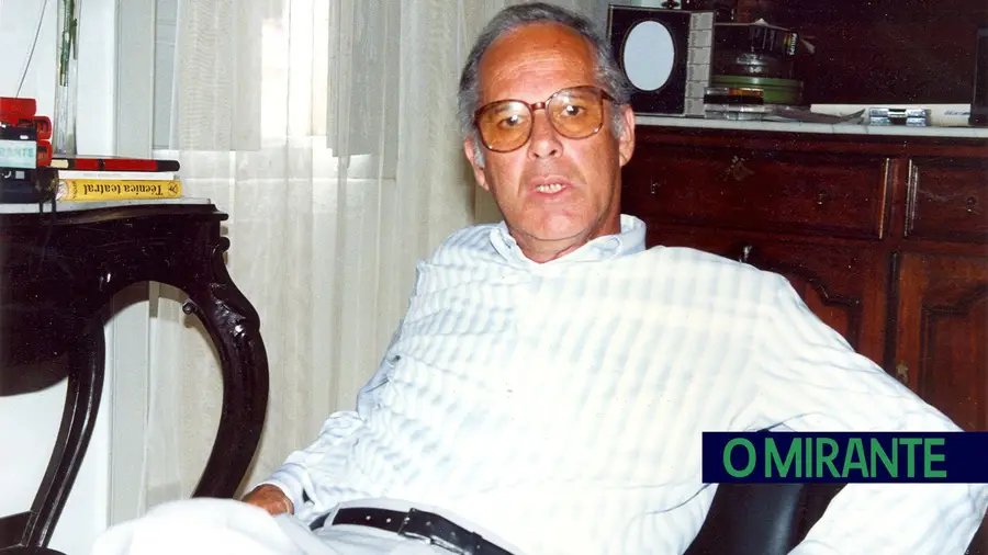 João José Samouco da Fonseca - Um homem de cristal João José Samouco da Fonseca - Um homem de cristal
