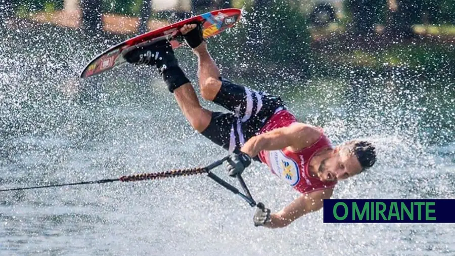 Campeão do mundo de ski aquático dá estágio no Castelo do Bode