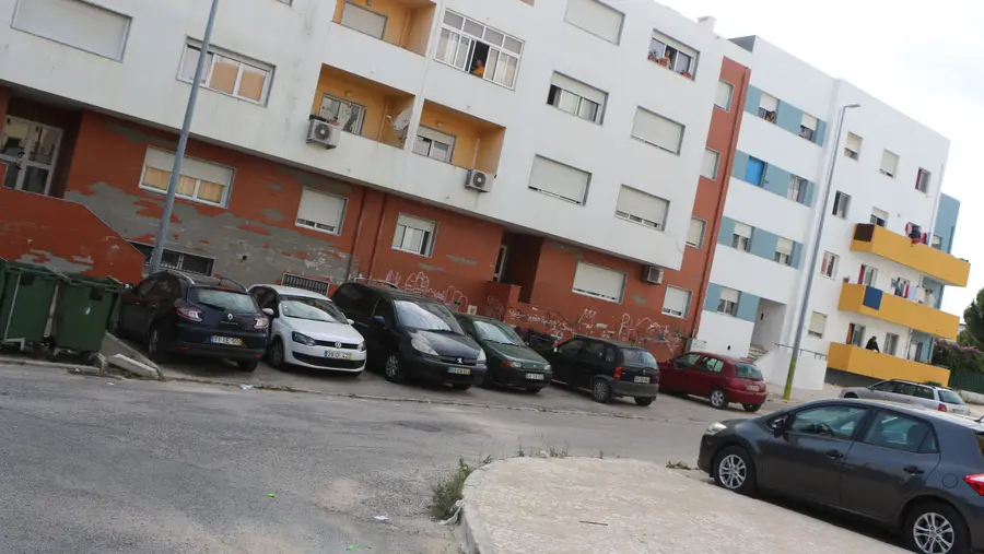 Bairro de Azambuja tem nove infectados e cordão sanitário não é para avançar