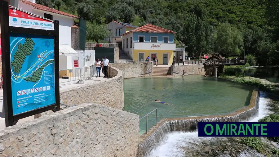 Praia do Agroal recebe Bandeira Ouro