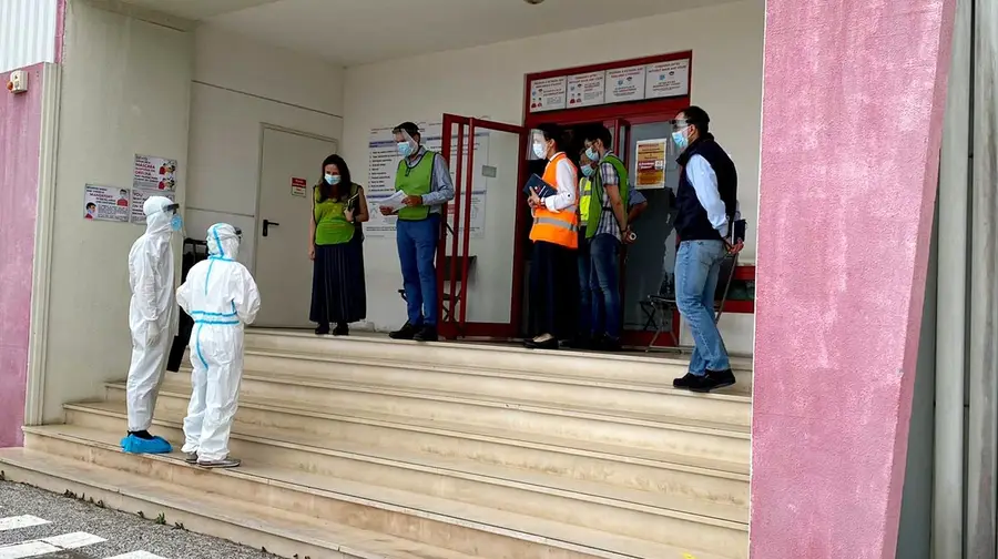 Trabalhadores da Sonae no Cartaxo fazem teste depois de caso positivo