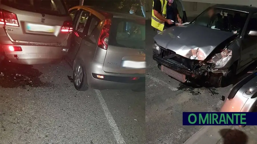 Perde controlo do carro e embate em dois veículos e moto em Santarém Perde controlo do carro e embate em dois veículos e moto em Santarém