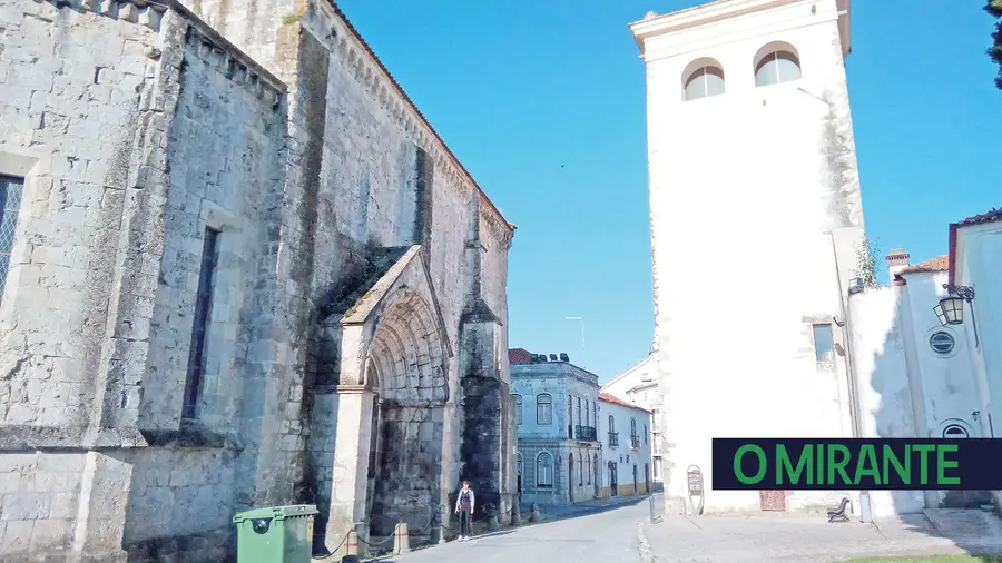 Reclamações impedem obras na Igreja de São João do Alporão