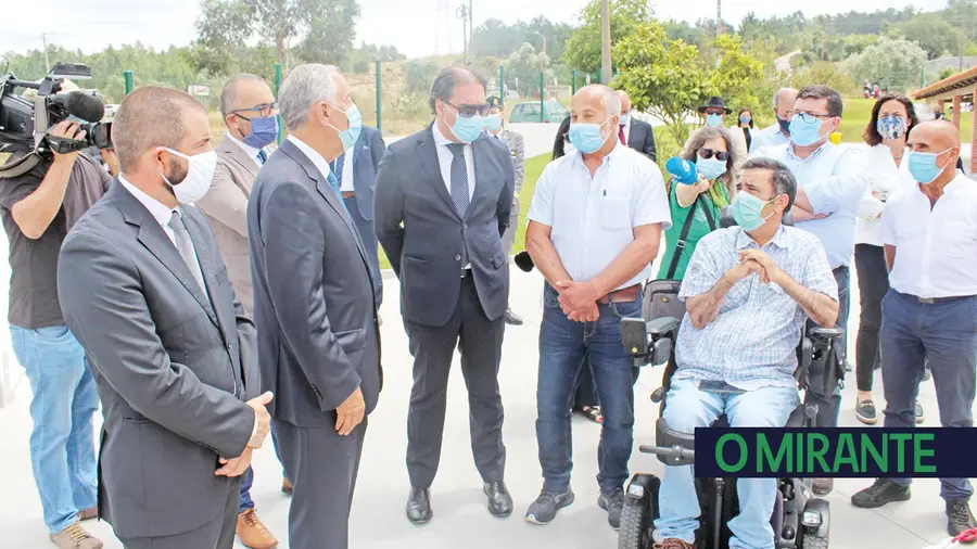 Presidente da República inaugura restaurante na Carregueira e promete voltar