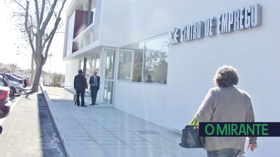 Desemprego cresce na região com Vila Franca de Xira e Benavente a liderar Desemprego cresce na região com Vila Franca de Xira e Benavente a liderar