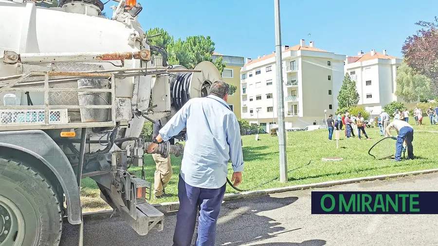 A polícia que ponha ali os olhinhos!!! A polícia que ponha ali os olhinhos!!!