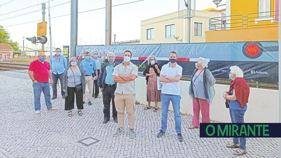 Levantar a bandeirinha Levantar a bandeirinha
